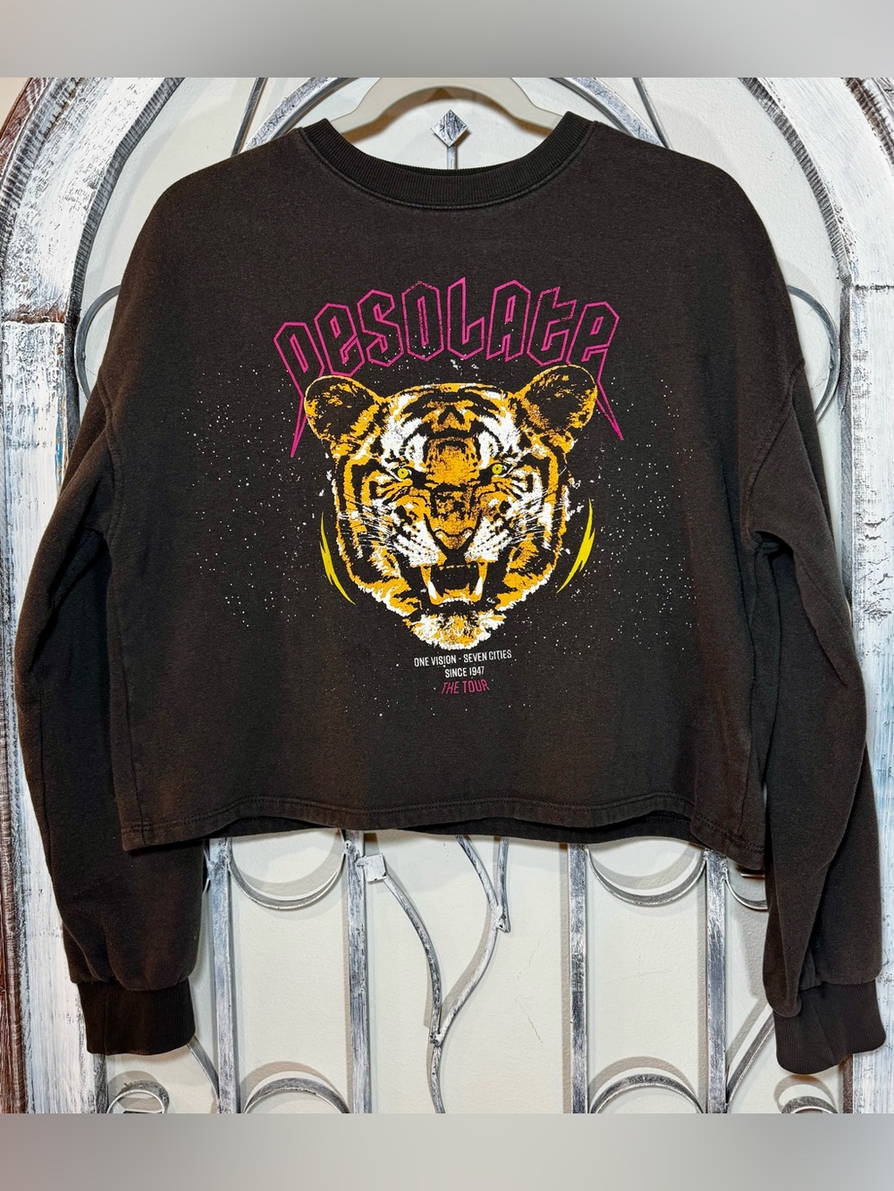 H&M Graphic Tiger Crewneck Sweatshirt in Black with Pink & Yellow Print #1691